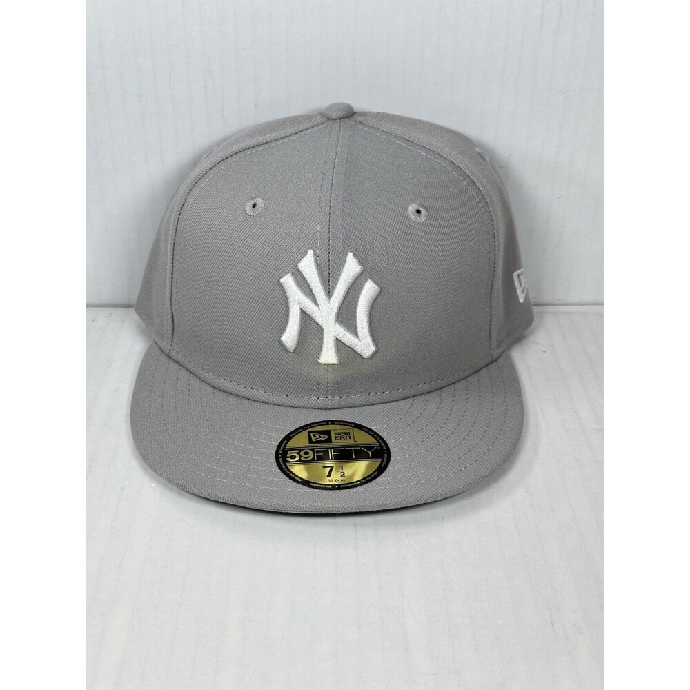 New York Yankees MLB Authentic New Era 59FIFTY Fitted Cap Hat NWT Size 7 1/2